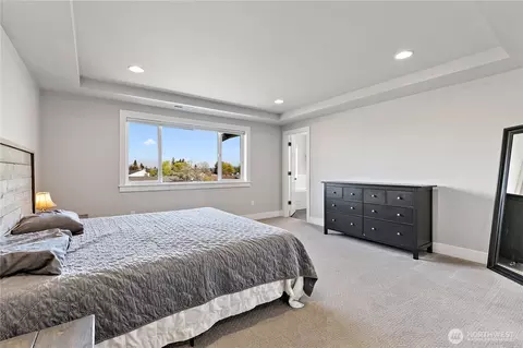 Bedroom - 2595 Terry Ct, Enumclaw, WA 98022 photo 2 of 3