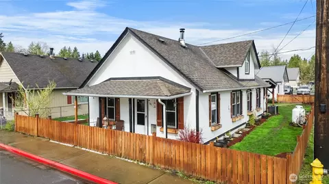 151 Pershing Ave, Carbonado, WA 98323