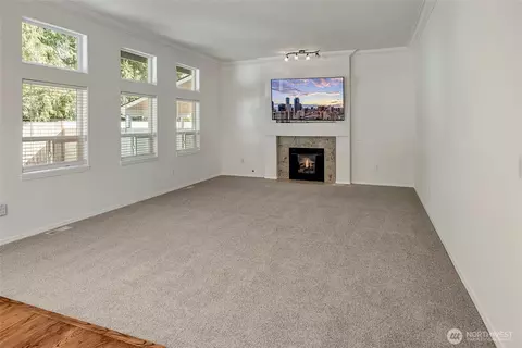 Living - 15510 SE 252nd Pl, Covington, WA 98042 photo 1 of 1