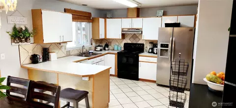 8902 W Mall Dr, Everett, WA 98208 photo 7