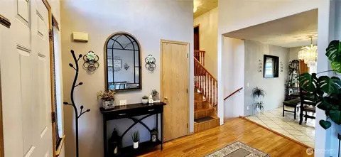 8902 W Mall Dr, Everett, WA 98208 photo 3