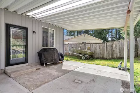 Exterior - 25314 38th Ave E, Spanaway, WA 98387 photo 5 of 8