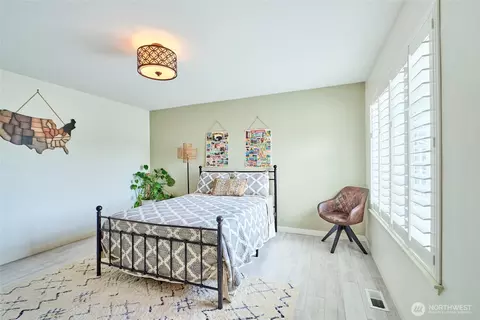 Bedroom - 20377 Springbrook Rd SE, Monroe, WA 98272 photo 6 of 7