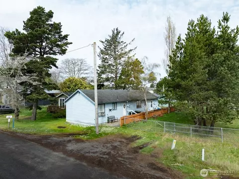1709 262nd Pl, Ocean Park, WA 98640