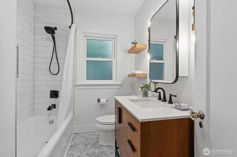 Bath - 806 23rd Ave E, Seattle, WA 98112 photo 1 of 3