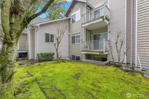 Exterior - 5809 Highway Pl #A102, Everett, WA 98203 photo 5 of 6