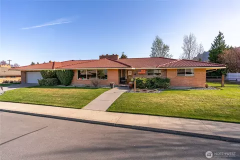 1111 Cedar St, Wenatchee, WA 98801