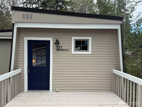 171 N Beacon Point Loop S, Lilliwaup, WA 98555