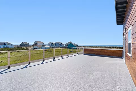 1479 Trade Wind Ave SW, Ocean Shores, WA 98569