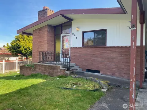 2513 S Oak St, Port Angeles, WA 98362