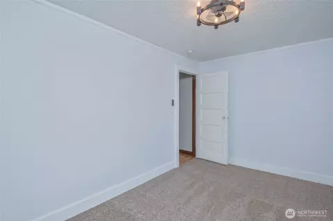 Bedroom - 1233 Marion St, Enumclaw, WA 98022 photo 5 of 10