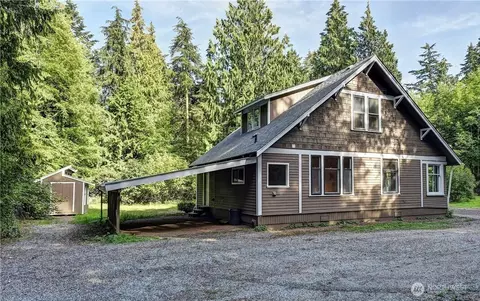 25 Quail Trail Ln, Coupeville, WA 98239