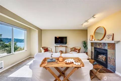 1700 W Sunn Fjord #L202, Bremerton, WA 98312
