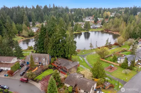 View/Area - 10228 33rd Ave SE, Everett, WA 98208 photo 1 of 2