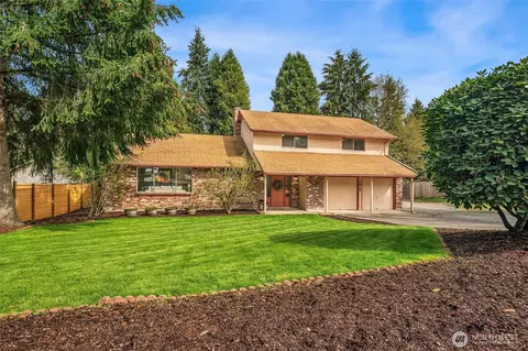 11815 87 Avenue Ct E, Puyallup, WA 98373