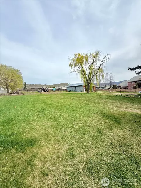 731 E Jonathan, Omak, WA 98841 photo 6