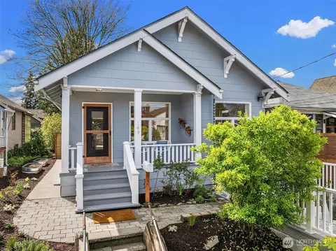 149 NE 52nd St, Seattle, WA 98105