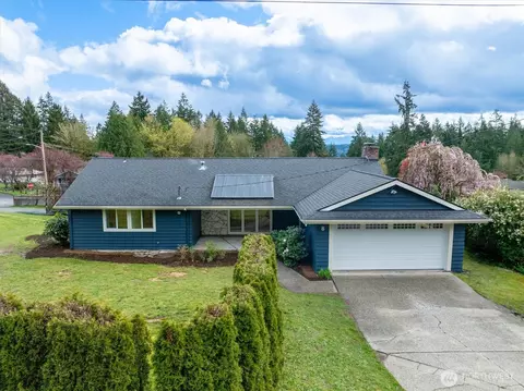 8 164th Ave SE, Bellevue, WA 98008