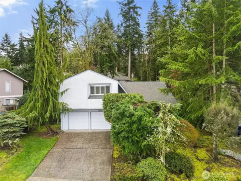 13909 SE 46th St, Bellevue, WA 98006