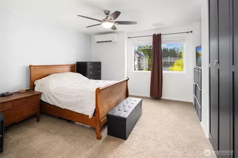 Bedroom - 2030 113th Pl SE, Everett, WA 98208 photo 3 of 3