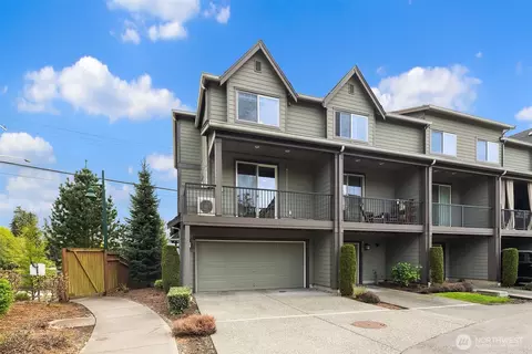 Exterior - 2030 113th Pl SE, Everett, WA 98208 photo 4 of 5