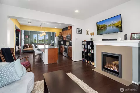 Living - 2030 113th Pl SE, Everett, WA 98208 photo 1 of 2