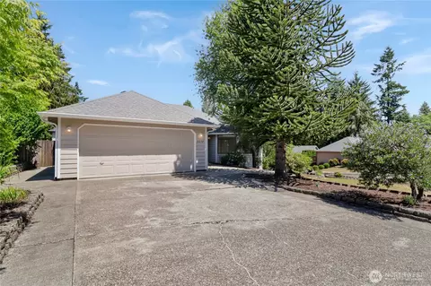 6232 22nd Ave SE, Lacey, WA 98503