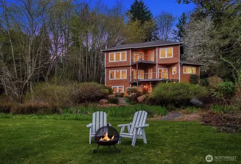 23611 77th Ave SW, Vashon, WA 98070