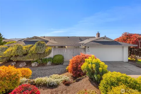 4401 133rd Ave SE, Bellevue, WA 98006