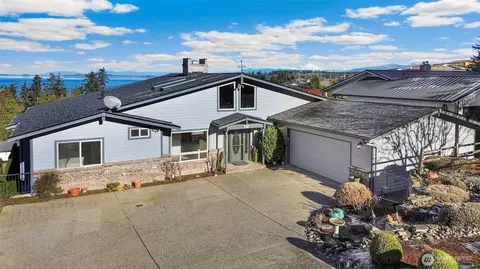 67 Conley Dr, Camano Island, WA 98282