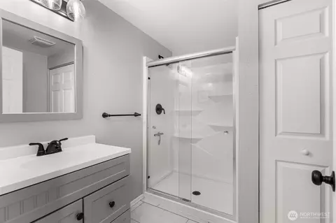 Bath - 1128 203rd Pl, Bothell, WA 98012 photo 3 of 3