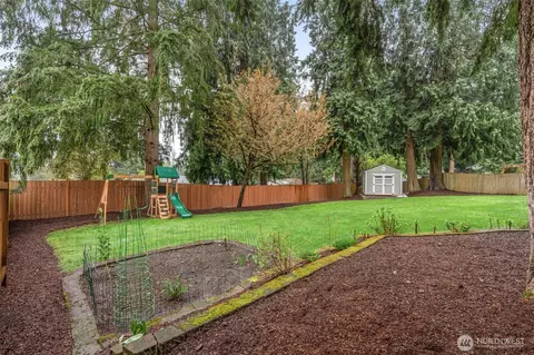 Exterior - 1128 203rd Pl, Bothell, WA 98012 photo 6 of 9
