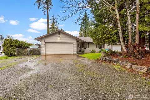 1476 Runge Ave, Blaine, WA 98230