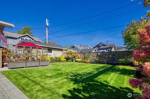 Exterior - 1305 10th St, Everett, WA 98201 photo 9 of 11