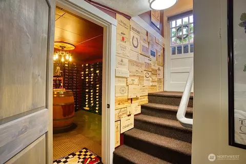 Entry Way - 1305 10th St, Everett, WA 98201 photo 2 of 2