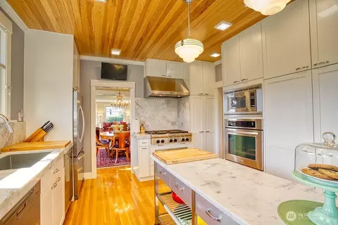 Kitchen - 1305 10th St, Everett, WA 98201 photo 2 of 3