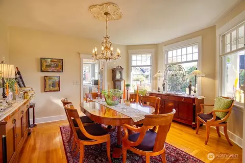 Dining - 1305 10th St, Everett, WA 98201 photo 2 of 3