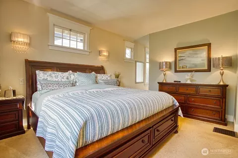 Bedroom - 1305 10th St, Everett, WA 98201 photo 2 of 2