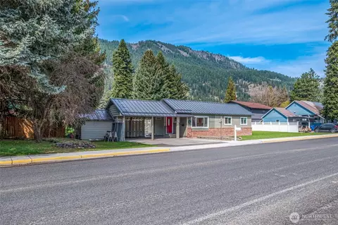 147 Ski Hill Dr, Leavenworth, WA 98826