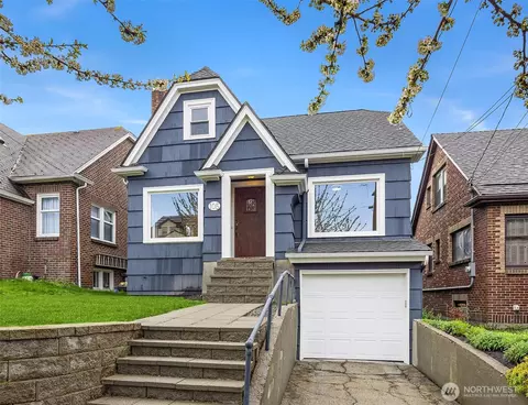 105 NW 73rd St, Seattle, WA 98117