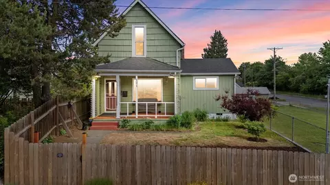 121 E Harrison St, Tacoma, WA 98404