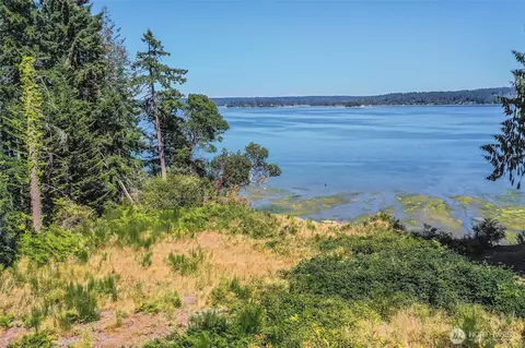 14811 71st St NW, Lakebay, WA 98349
