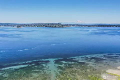 14811 71st St NW, Lakebay, WA 98349