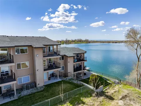 2900 W Marina Dr #305, Moses Lake, WA 98837