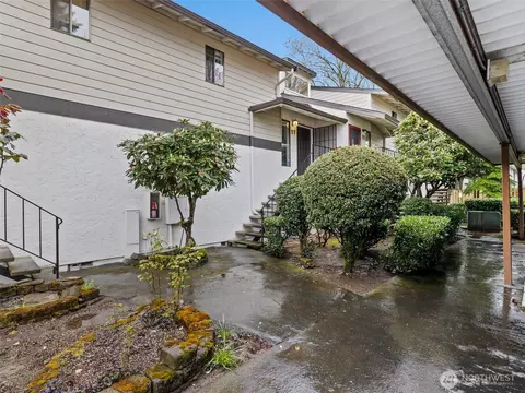 1824 Maple Ln #K57, Kent, WA 98030