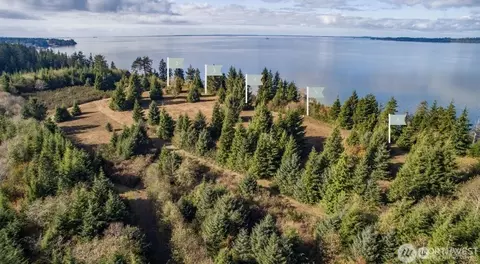 22 Lyons Ln, Aberdeen, WA 98520