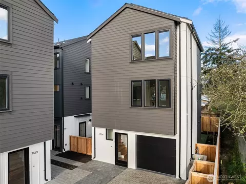7124 44th Ave S, Seattle, WA 98118