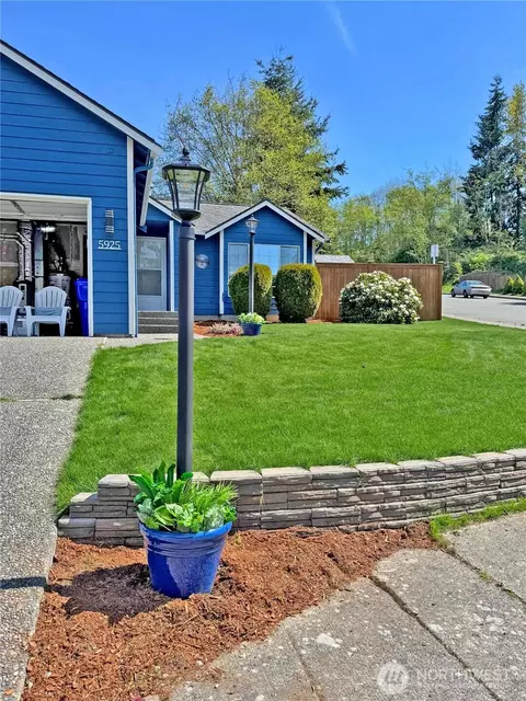 5925 4th Dr W, Everett, WA 98203 photo 2