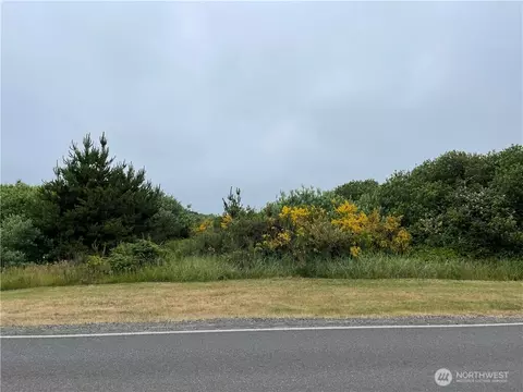 409 Ocean Shores Blvd NW, Ocean Shores, WA 98569