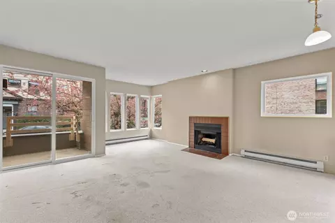 435 Summit Ave E #202, Seattle, WA 98102 photo 6